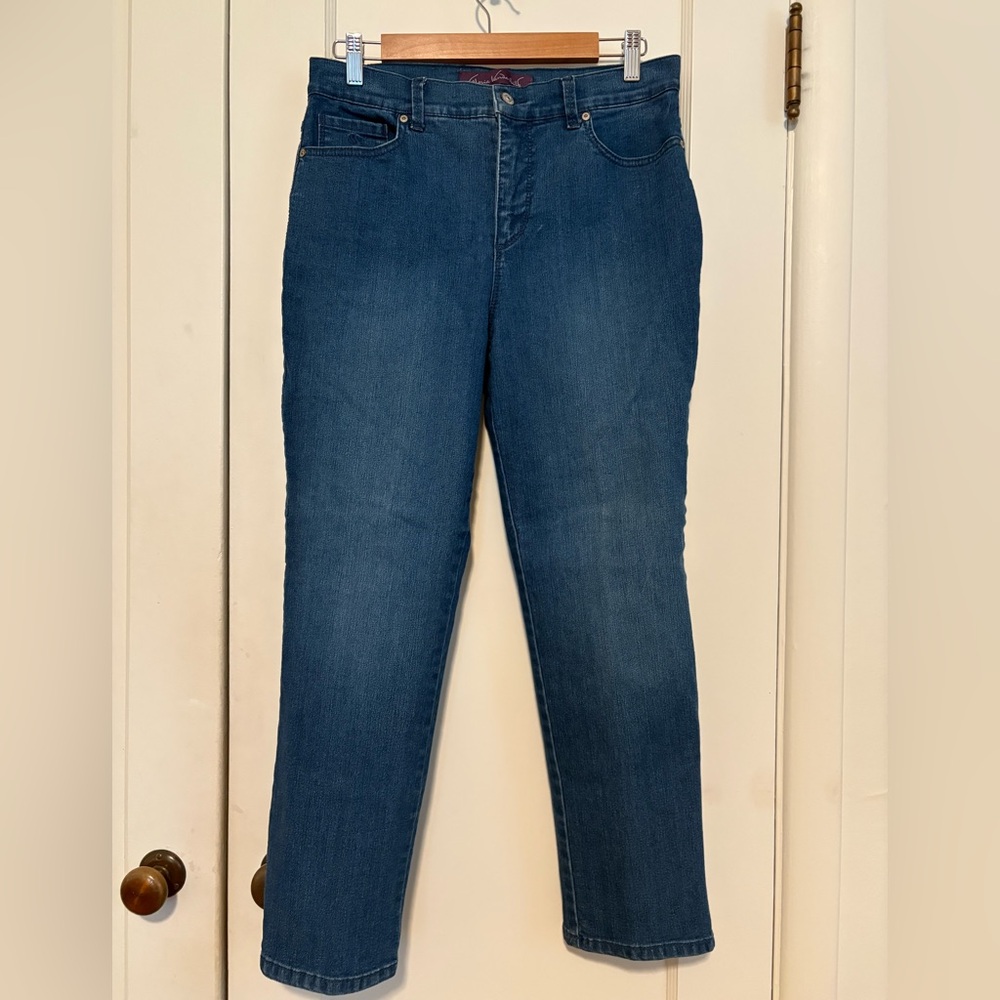 Gloria Vanderbilt ankle blue jeans